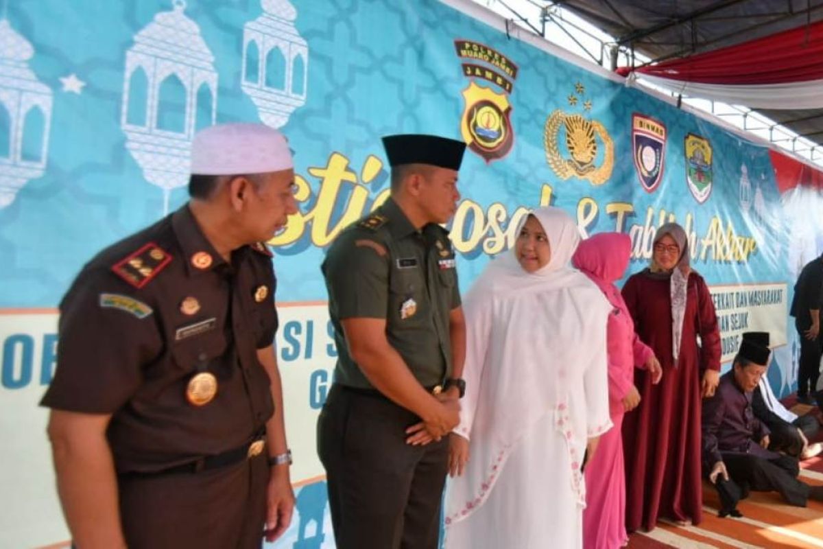 Bupati Muaro Jambi hadiri istighosah jelang Pemilu