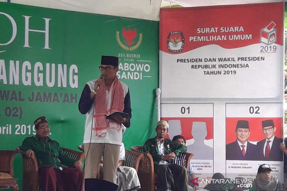 Sandiaga Uno ajak pendukungnya berselawat