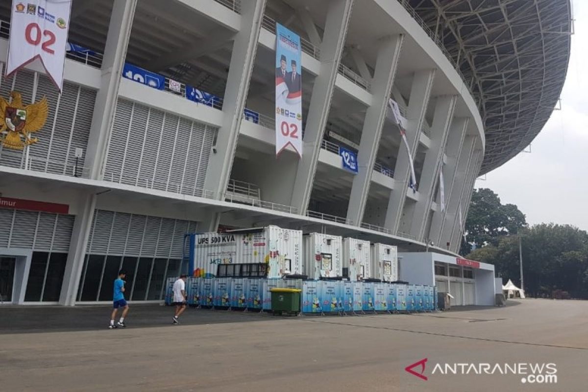 Stadion Utama Gelora Bung Karno mulai dihiasi atribut Prabowo-Sandi