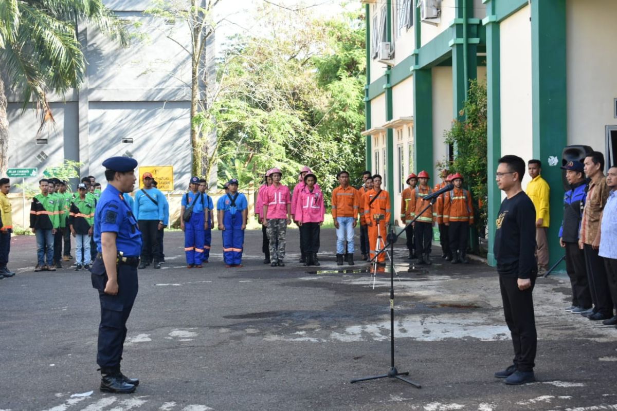 Pontianak gelar lomba ketangkasan bagi petugas Damkar