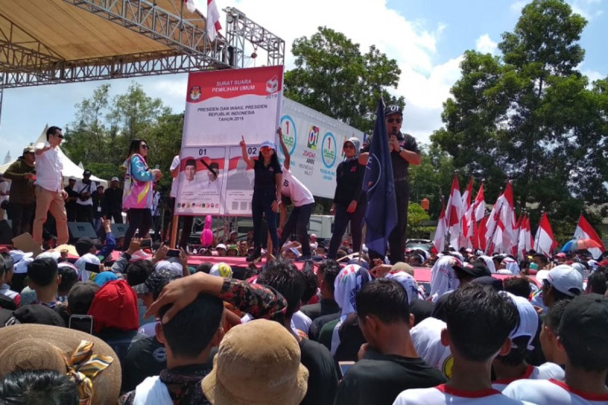 Ribuan Warga Hadiri Deklarasi Pendukung Joko Widodo