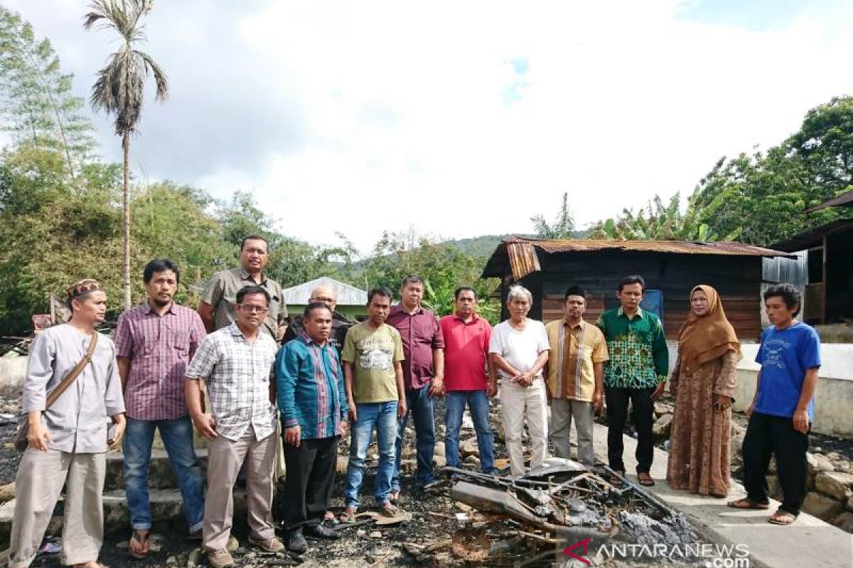 Ikapsi bantu korban kebakaran Sipirok