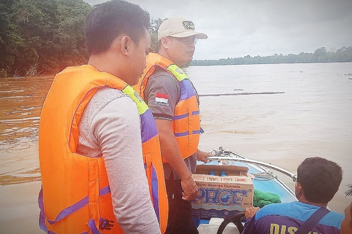 Tak sempat raih pelampung, satu ABK tenggelam di Sungai Barito