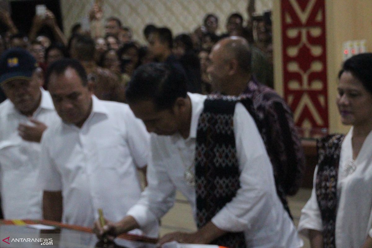 Puluhan ribu warga hadiri kampanye capres Jokowi di Kupang
