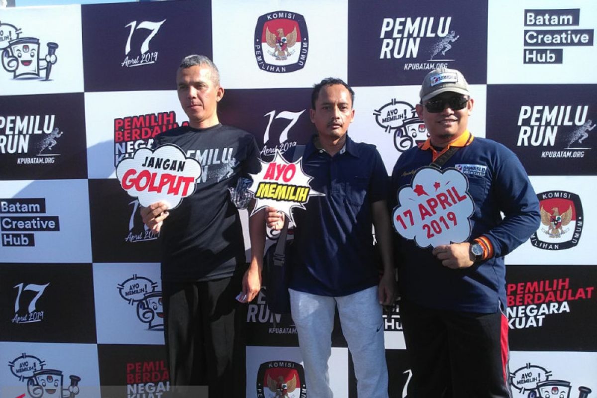 Pemilu Run yang digelar KPU diikuti ratusan warga Batam