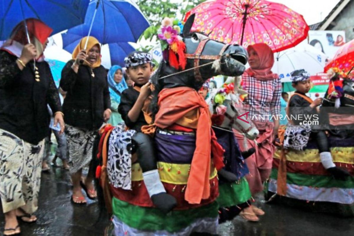 Menikmati musik Banyuwangian ala bahasa Osing dan dangdut koplo