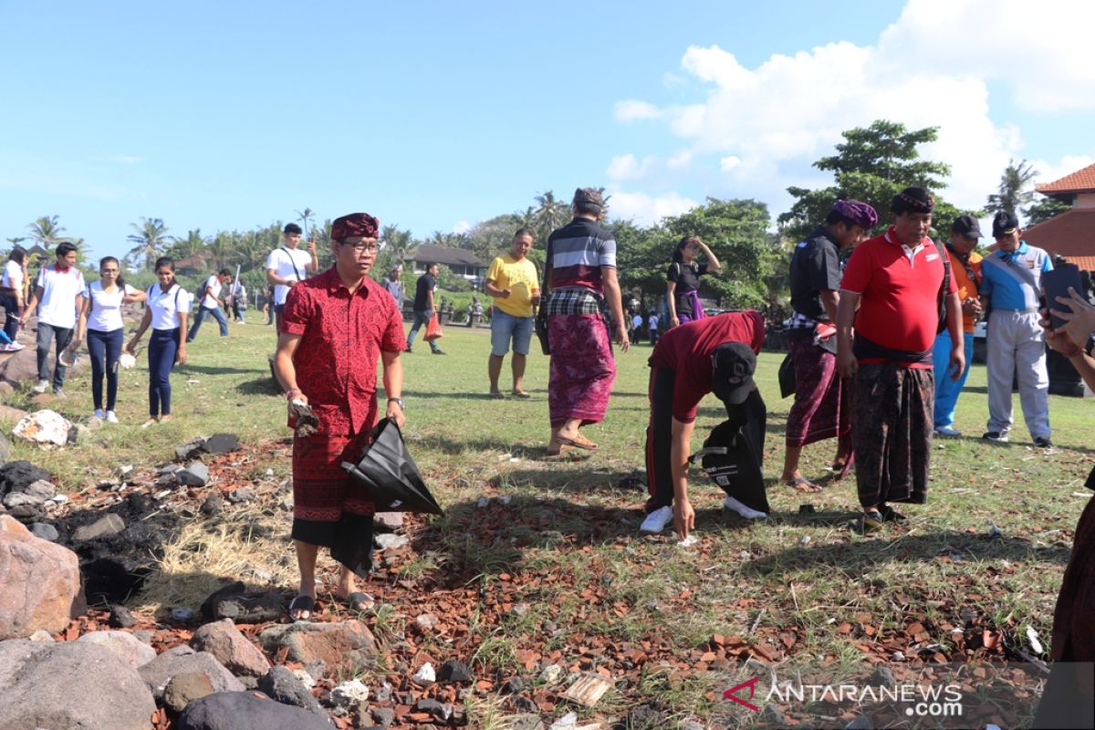 Wabup Badung ajak masyarakat-mahasiswa perangi sampah plastik