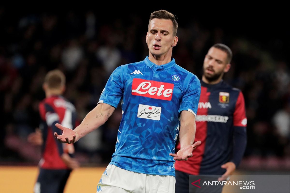 Napoli gagal tundukkan 10 pemain Genoa