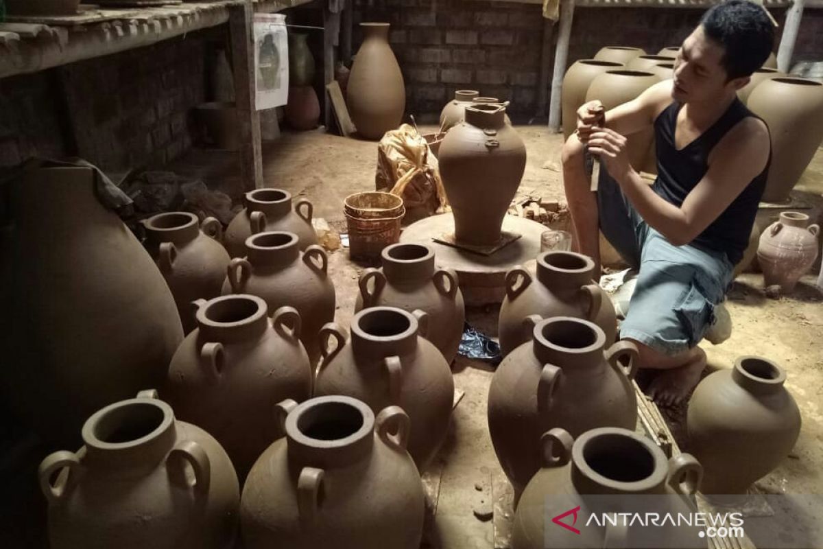Puluhan perajin keramik Plered ikuti pelatihan tingkatkan nilai jual