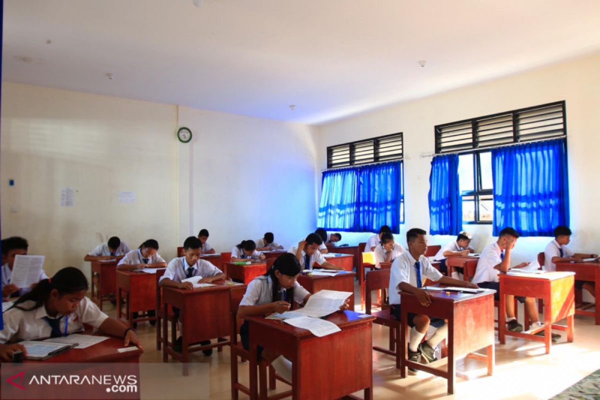 USBN tingkat SMP mulai dilaksanakan, di Mentawai masih ada yang bergabung