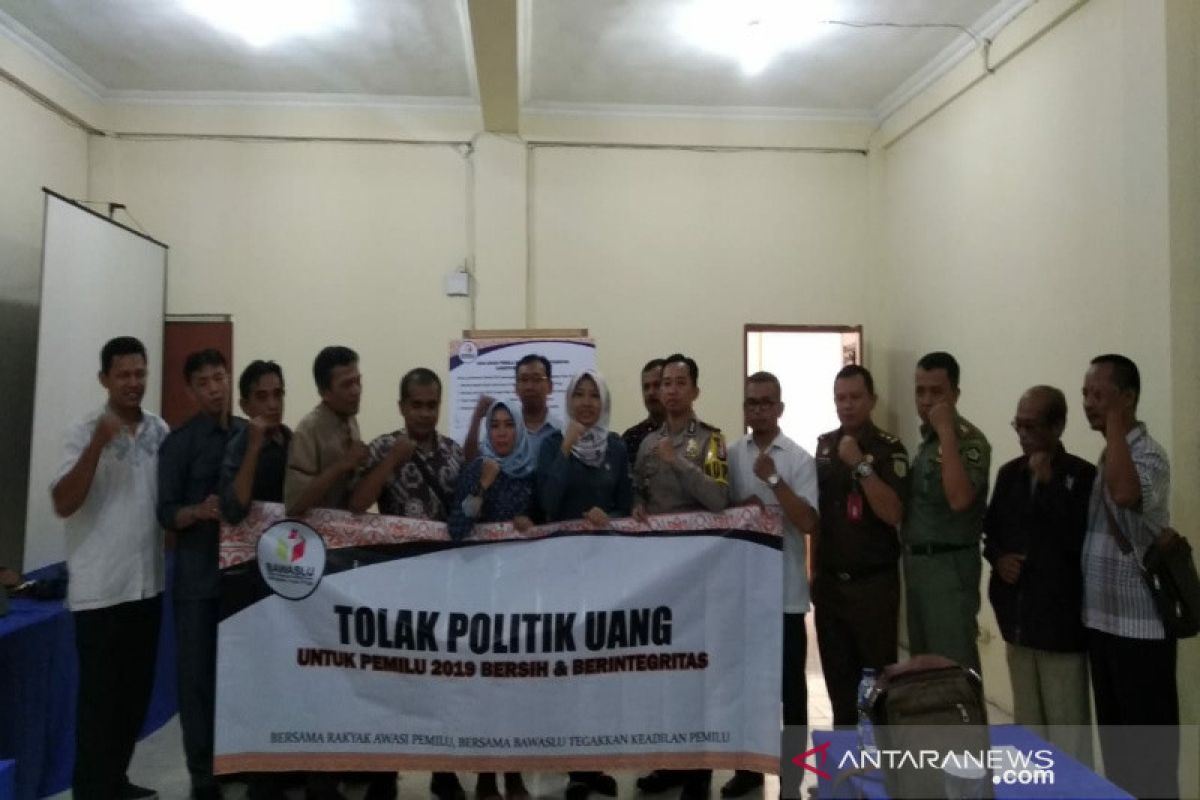 Bawaslu Kulon Progo melakukan deklarasi pemilu bersih