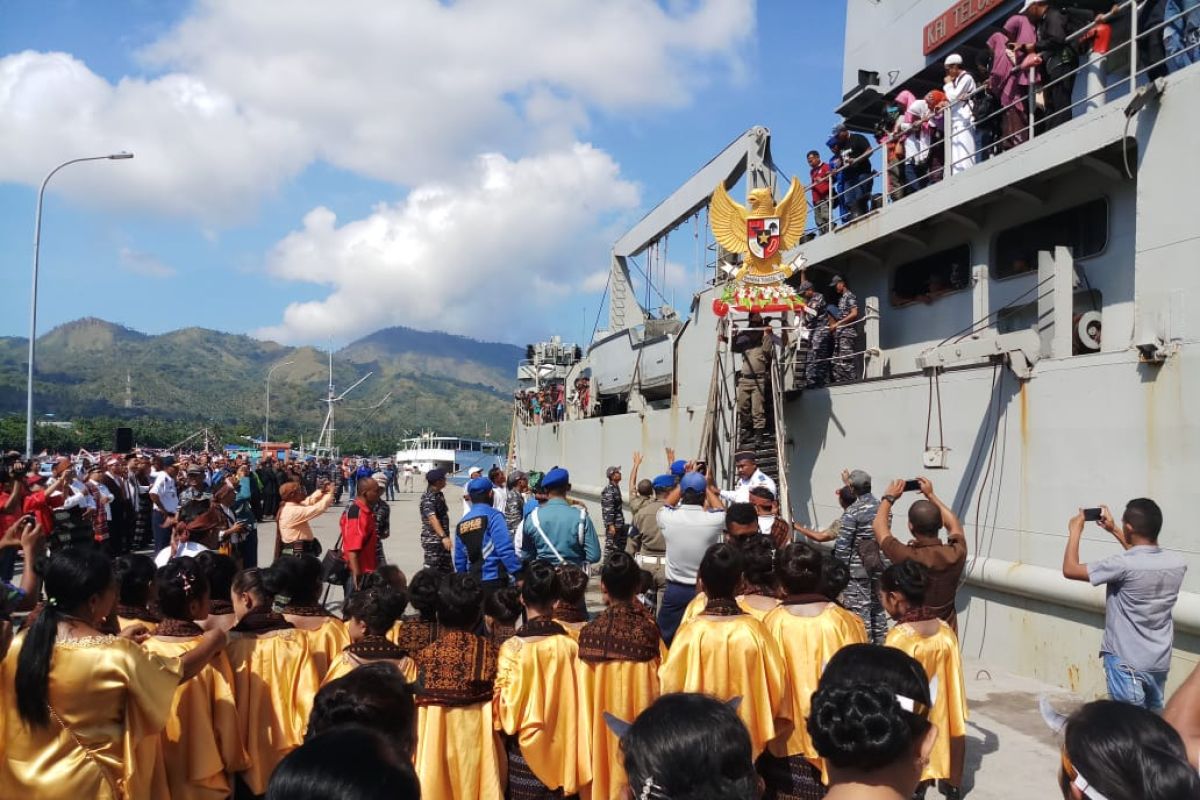 "Seribu Garuda" historical tourism parade yearly in Ende