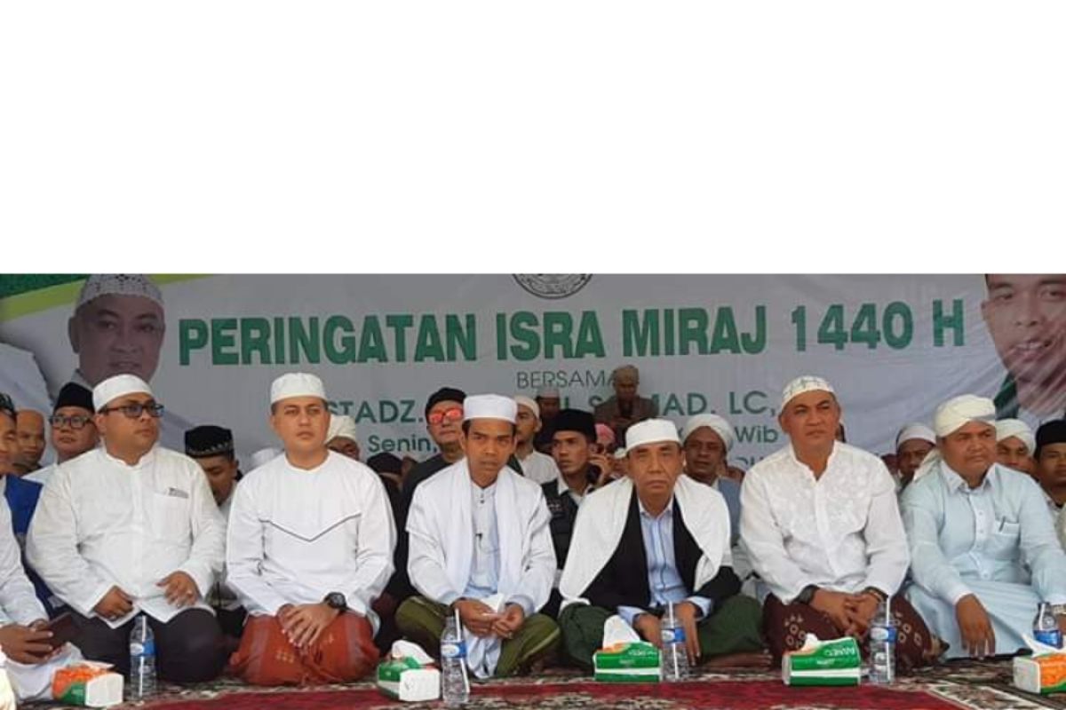 UAS hadiri Isra' Mi'raj di pesantren Mustafawiyah Purba Baru