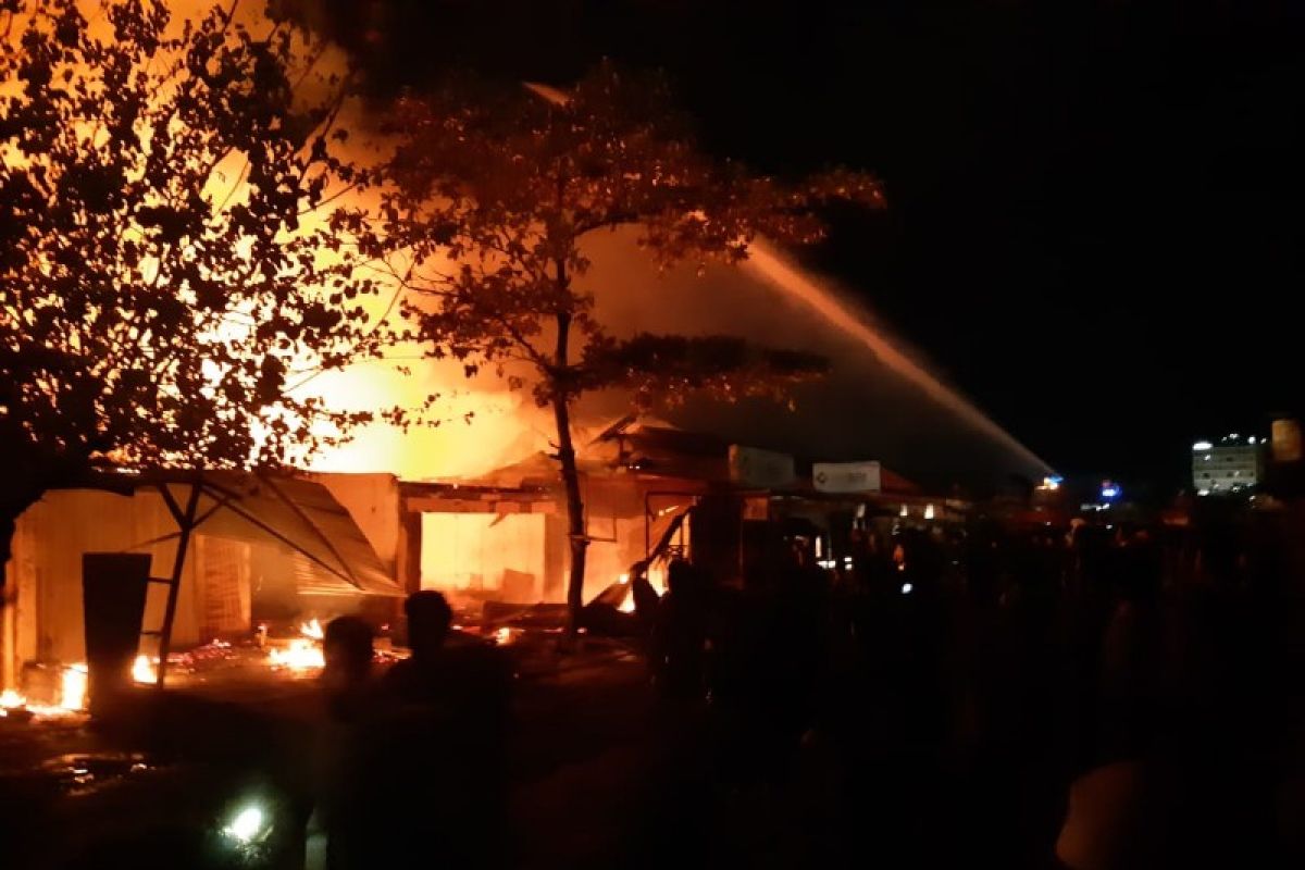 Lima orang diperiksa polisi terkait kebakaran Pasar Youtefa