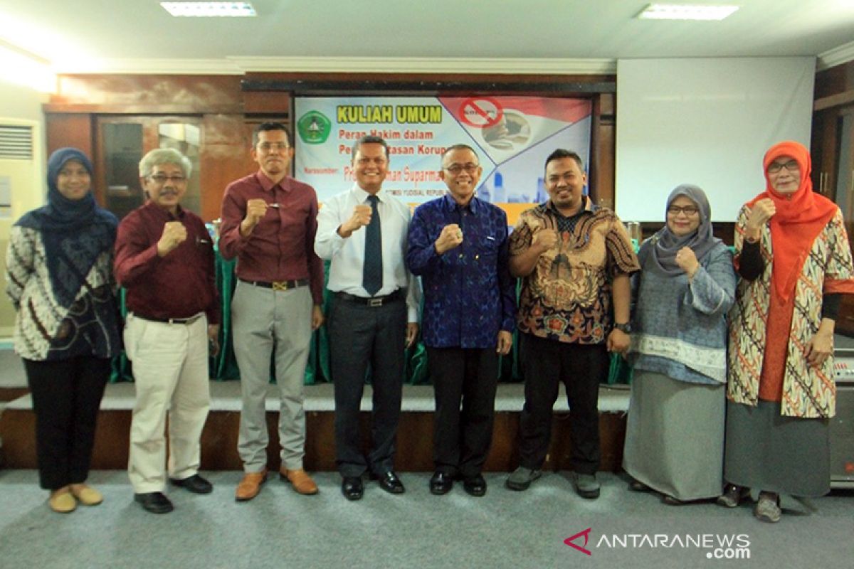 Magister Hukum Unilak Gelar Kuliah Umum hadirkan Prof Dr.Eman Suparman