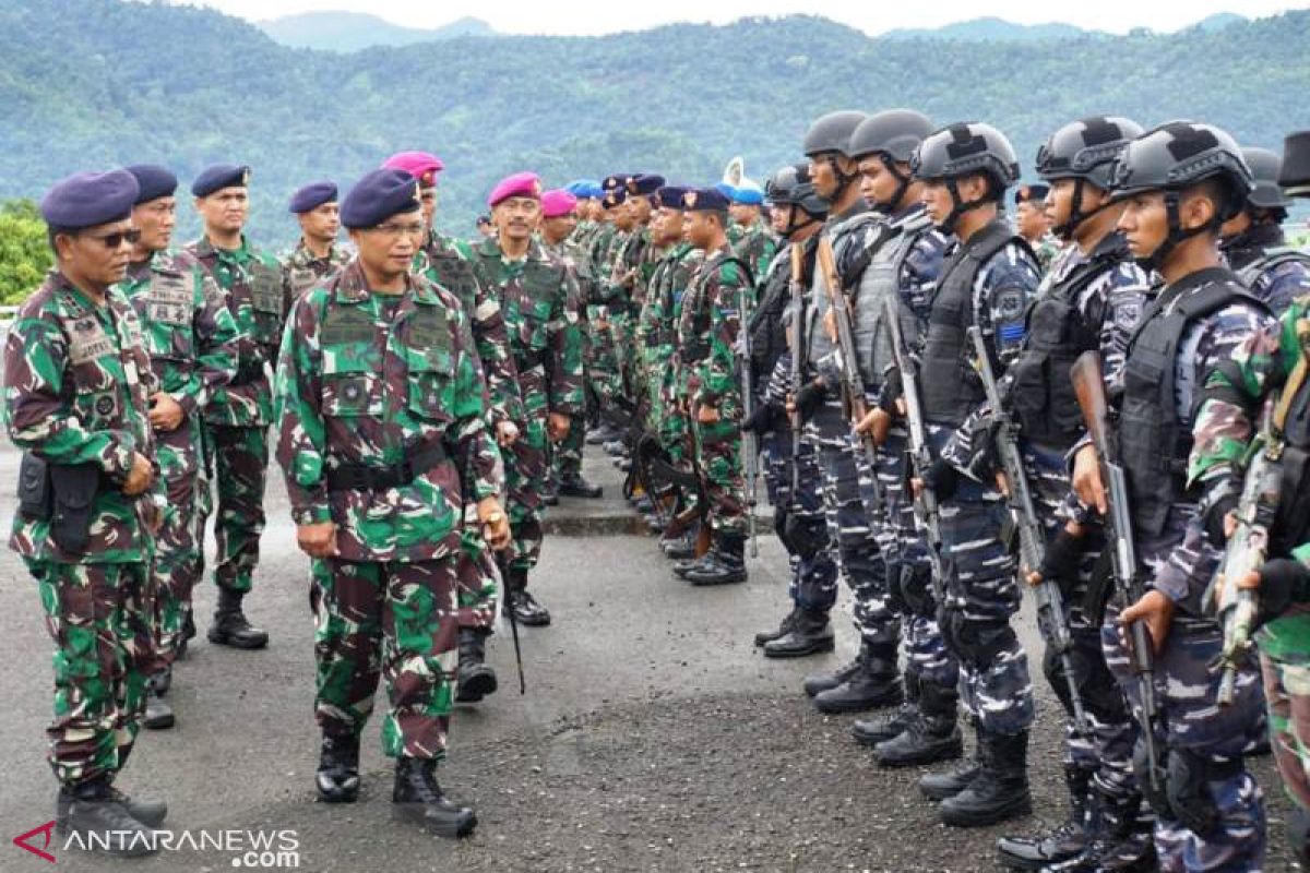 Sukseskan pelaksanaan pemilu, Lantamal Padang siagakan kapal perang