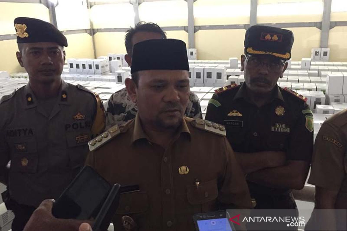 Bupati Aceh Besar minta masyarakat gunakan masker saat keluar rumah