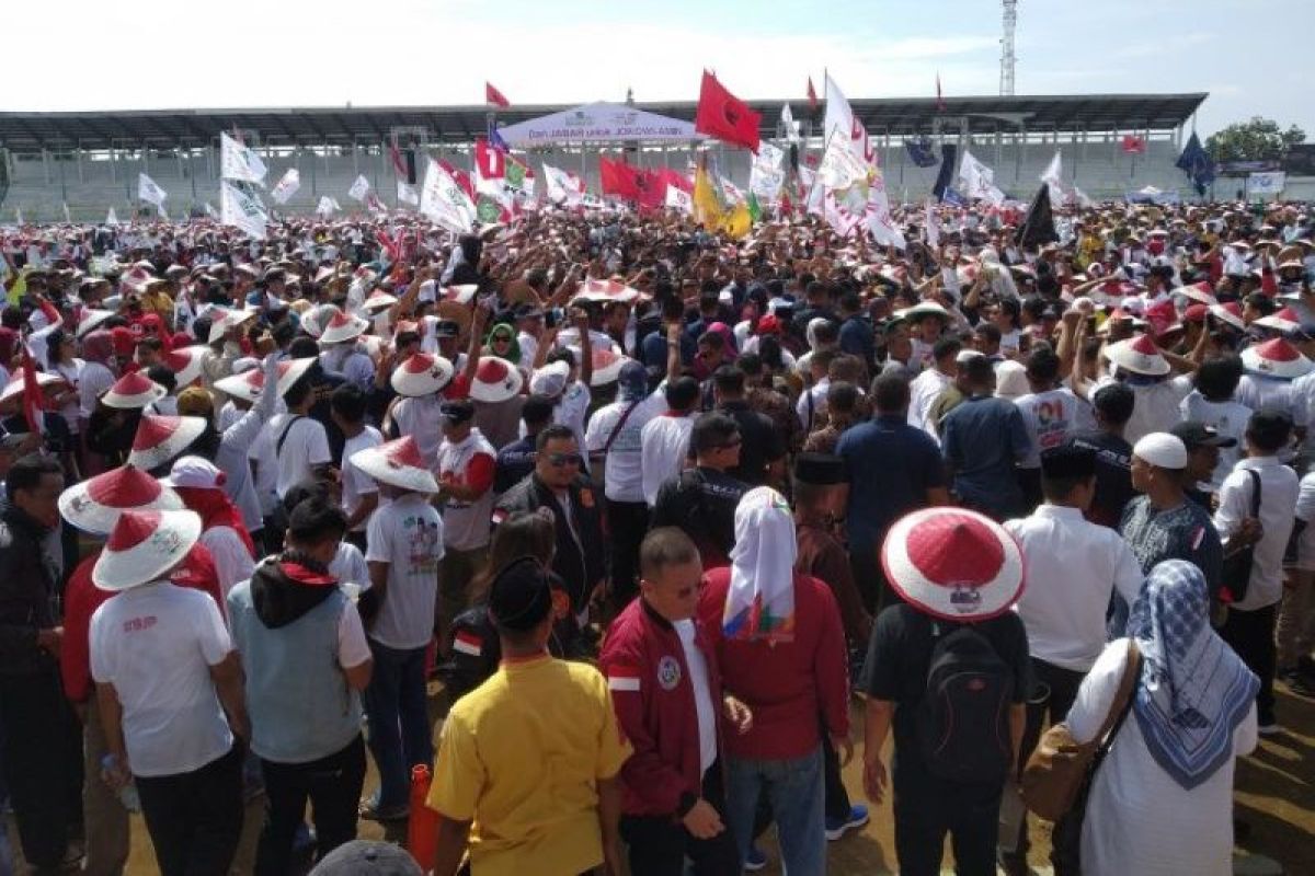 Jokowi kampanye di Karawang, targetkan raup 60 persen suara