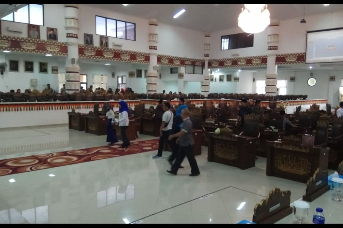 Sidang Paripurna LKPJ Wali Kota Bandarlampung Kembali Ditunda
