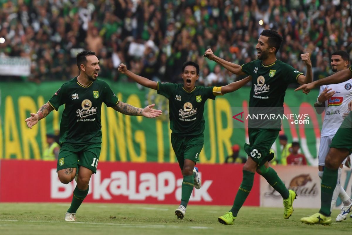 Persebaya vs Arema FC berakhir imbang 2-2 (Video)