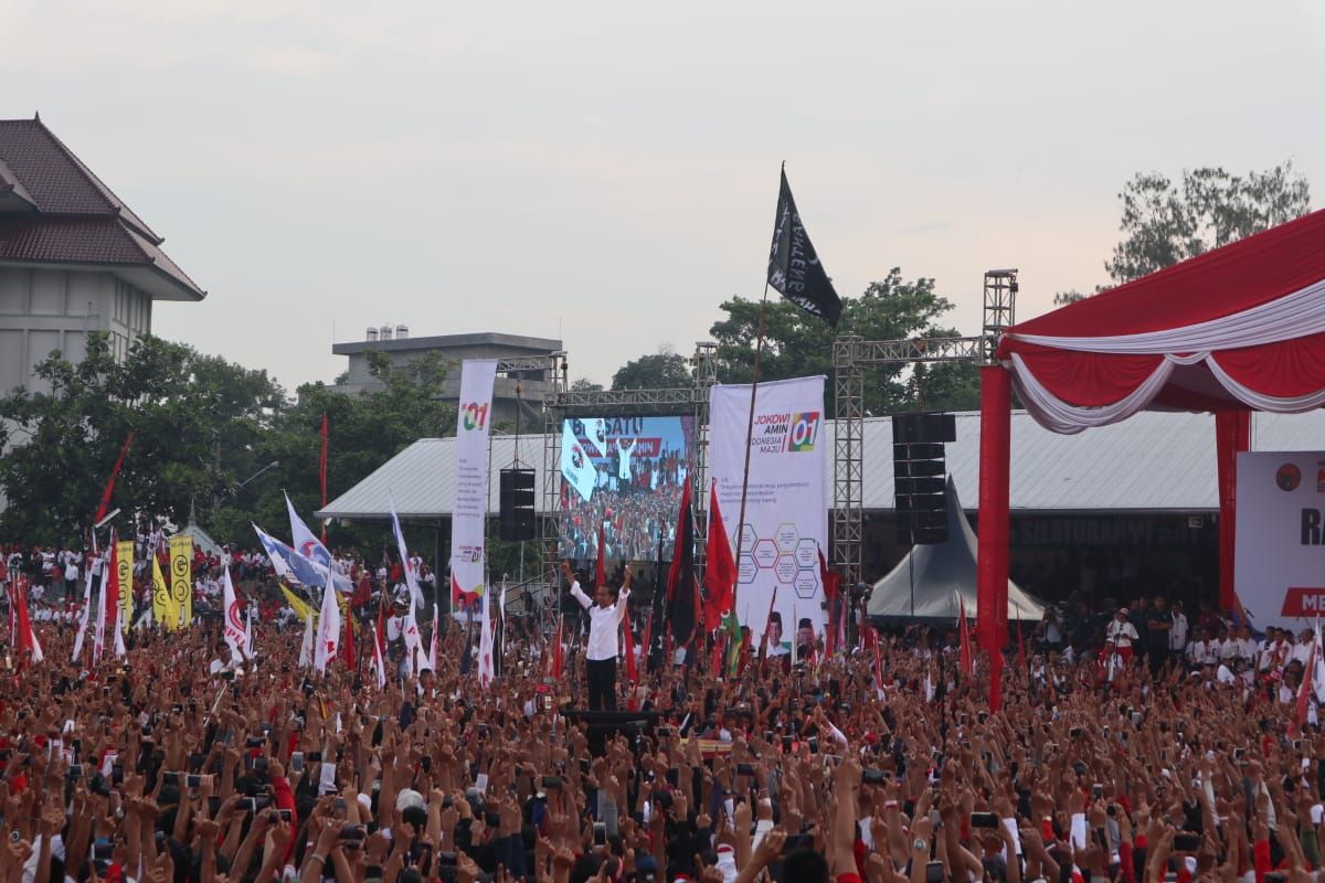 Jokowi ingin Jawa Tengah "gaspol" sampai 70 persen