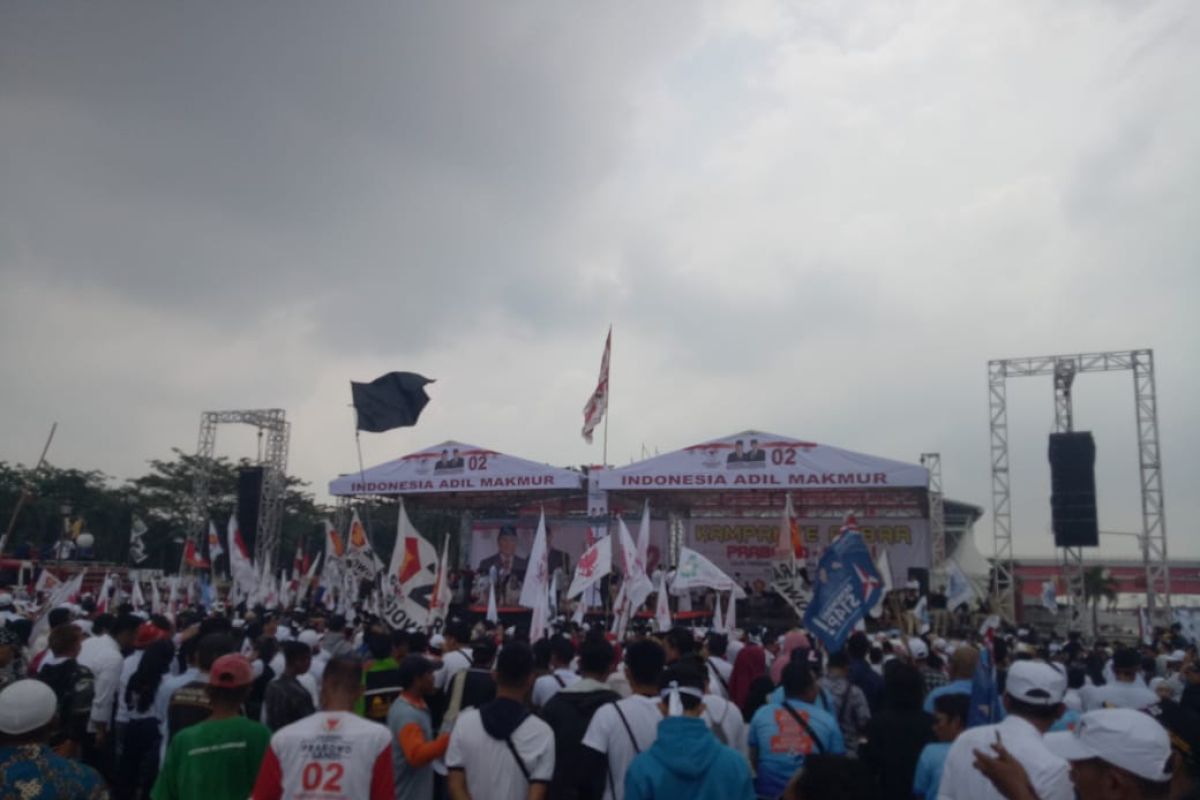 Subianto conducts open campaign rally in Palembang, South Sumatra