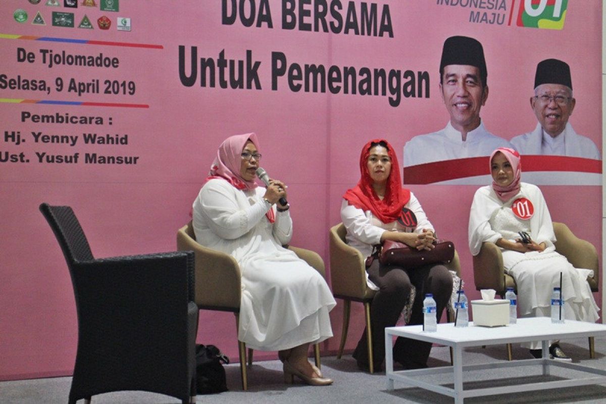 Ibunda Jokowi, Yusuf Mansur, dan Yenny Wahid hadiri doa bersama untuk kemenangan Jokowi-Amin