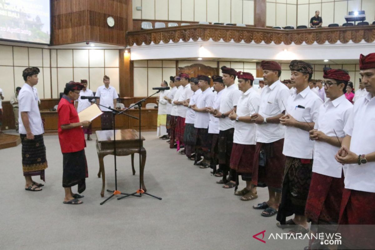 Gubernur Bali lantik 12 pejabat baru
