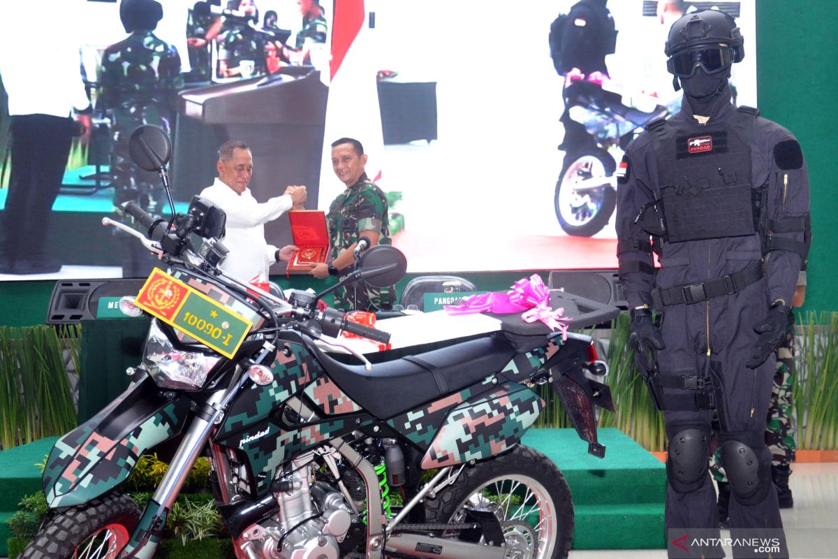 Kemhan beri 50 sepeda motor ke Kodam I/BB