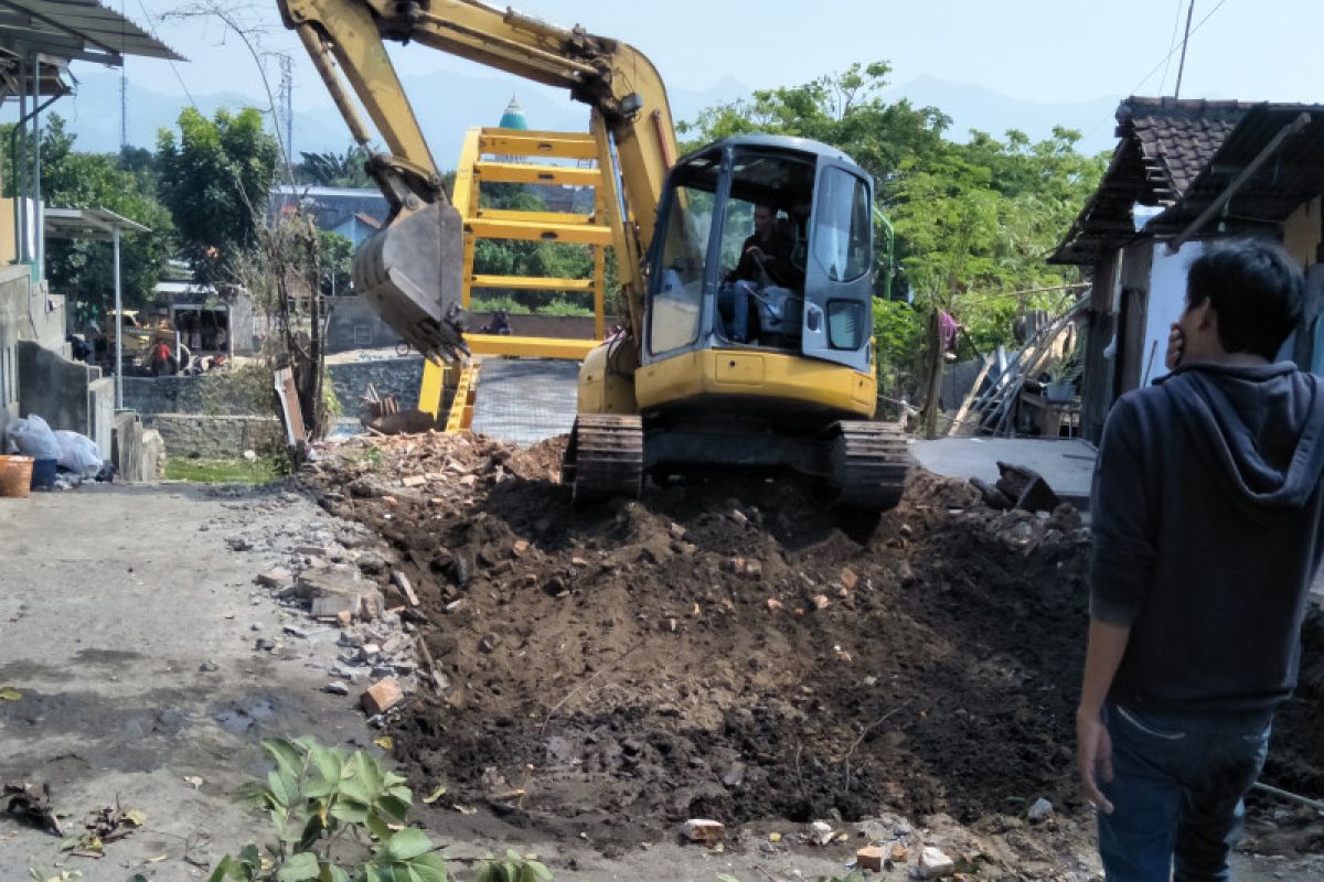 Lahan jalan penghubung Gegutu-Gunung Sari segera dibebaskan