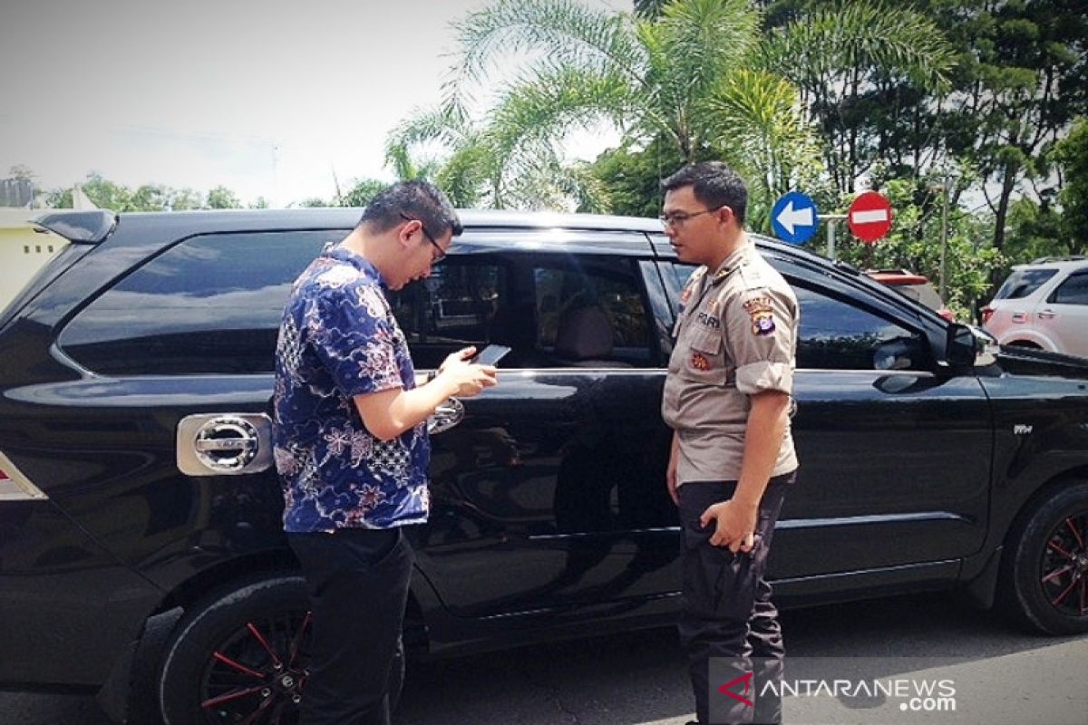 Incar uang Rp250 juta, pencuri malah dapat sandal dan dongkrak