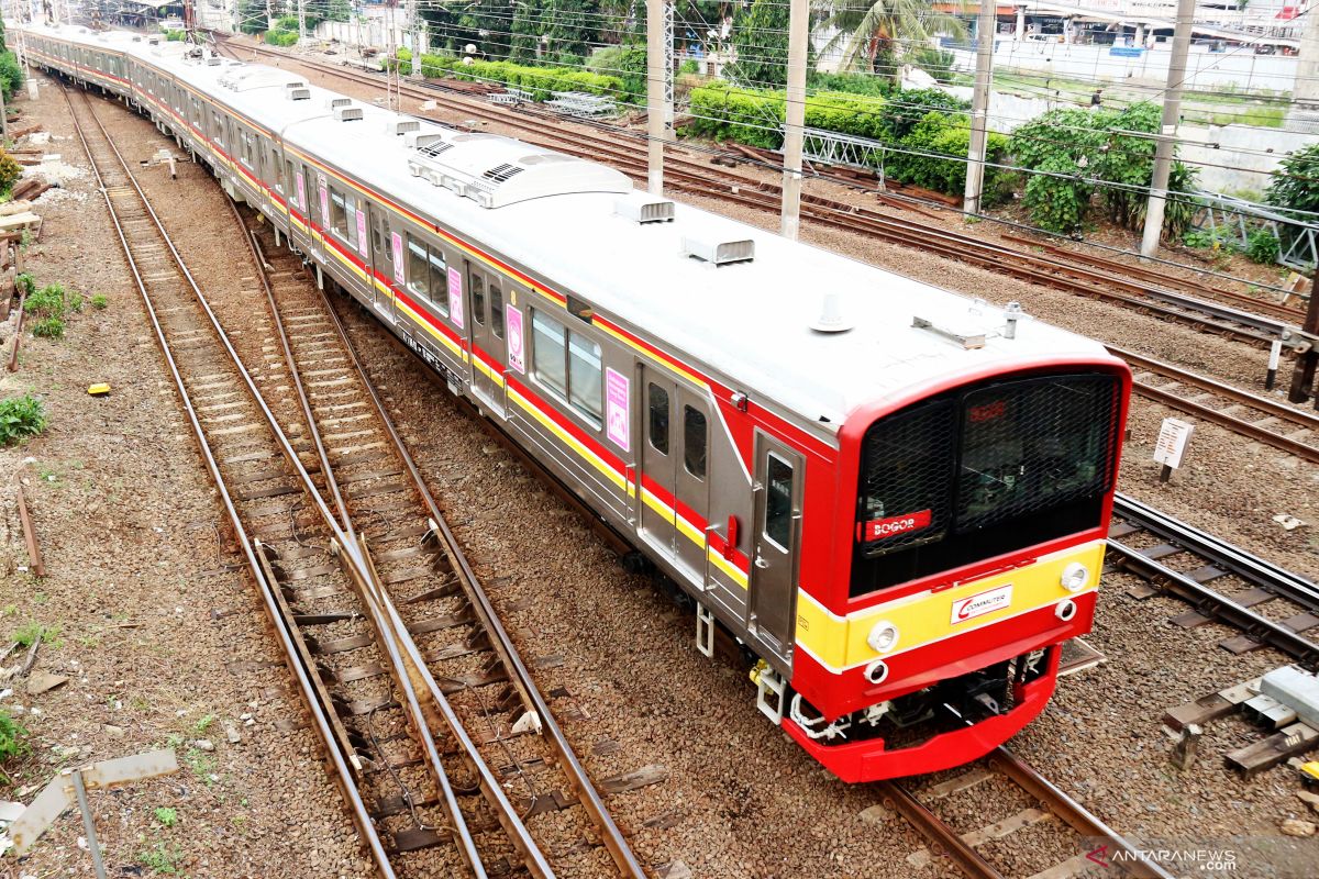 KRL gratiskan tarif selama seminggu sebagai imbas pemadaman listrik