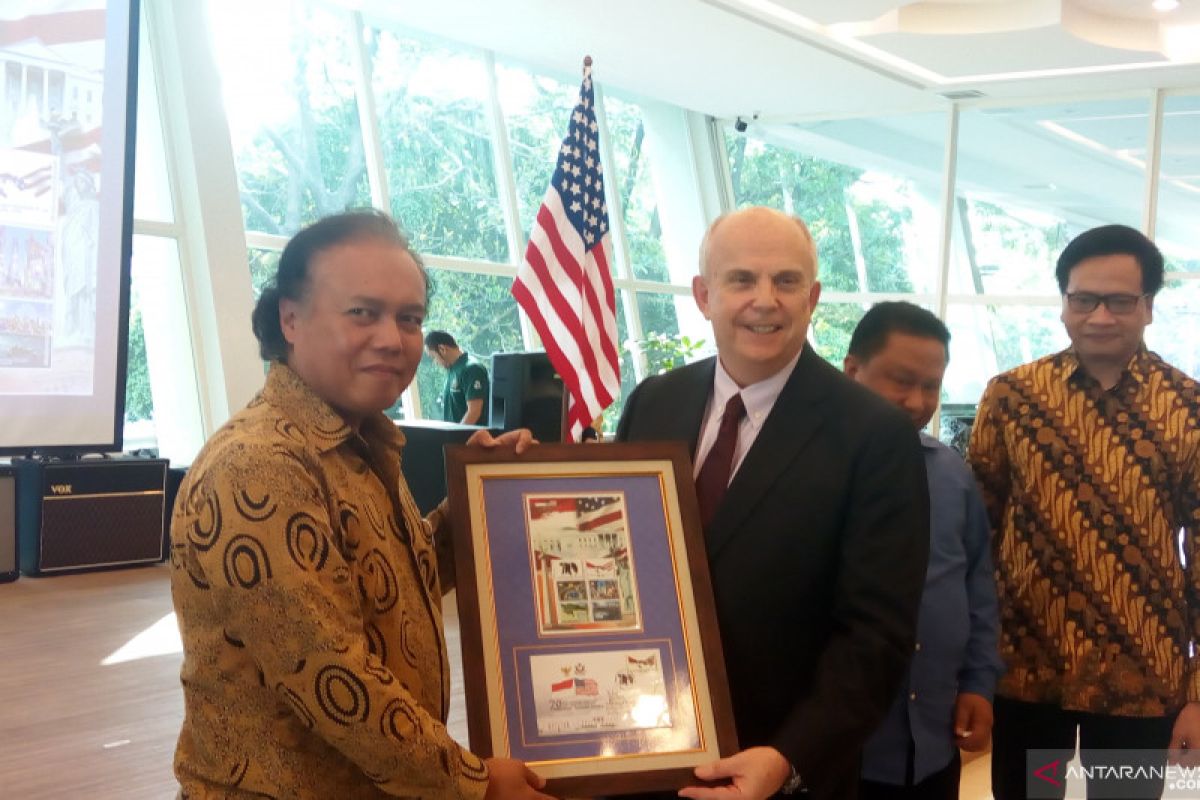 RI, US issue stamp commemorating diplomatic relations