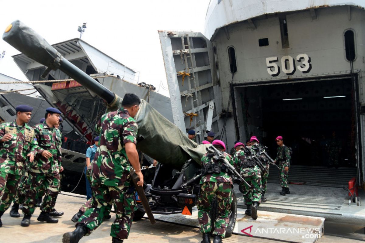 Satlinlamil TNI AL Jakarta latihan embarkasi dan debarkasi