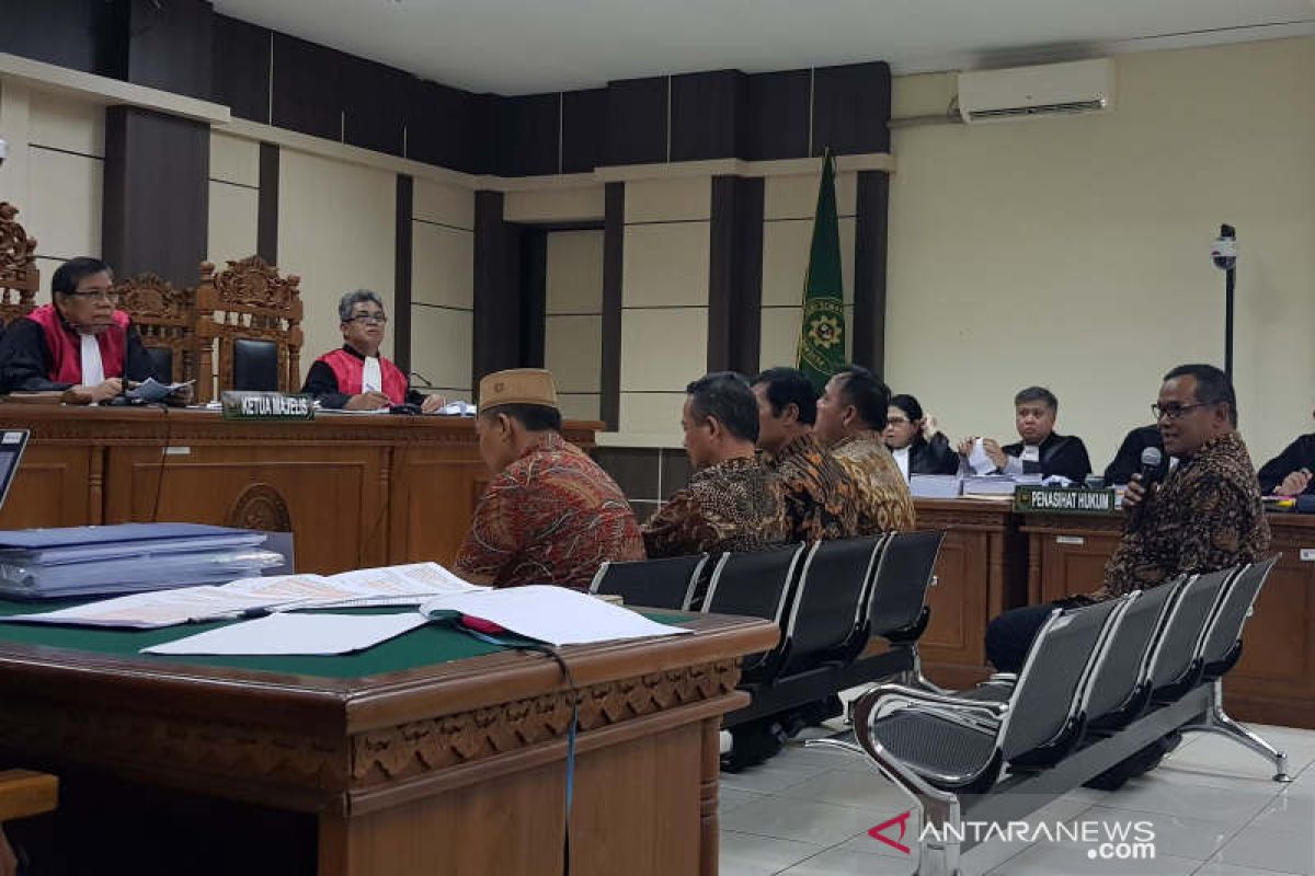 Saksi kasus Taufik Kurniawan, Ketua PAN Jateng benarkan kewajiban fee urus DAK