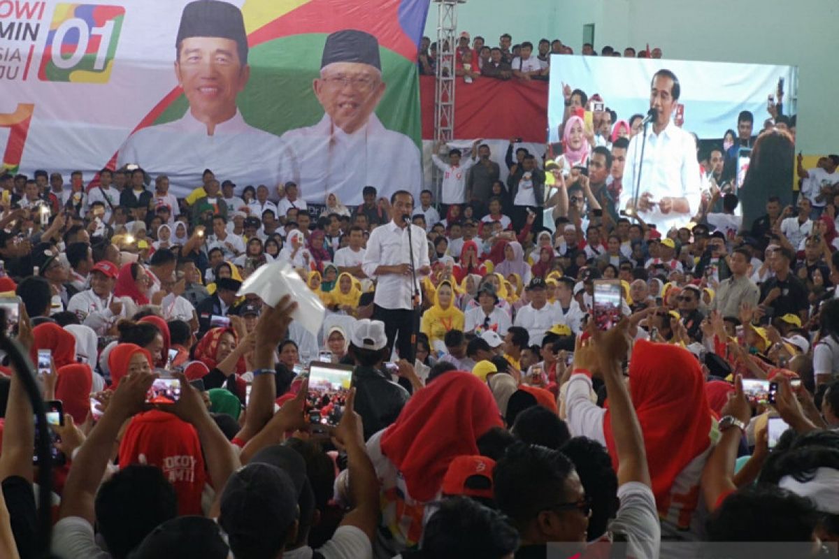 Jokowi janjikan pembangunan jalur ganda Bocimi hingga bandara Sukabumi