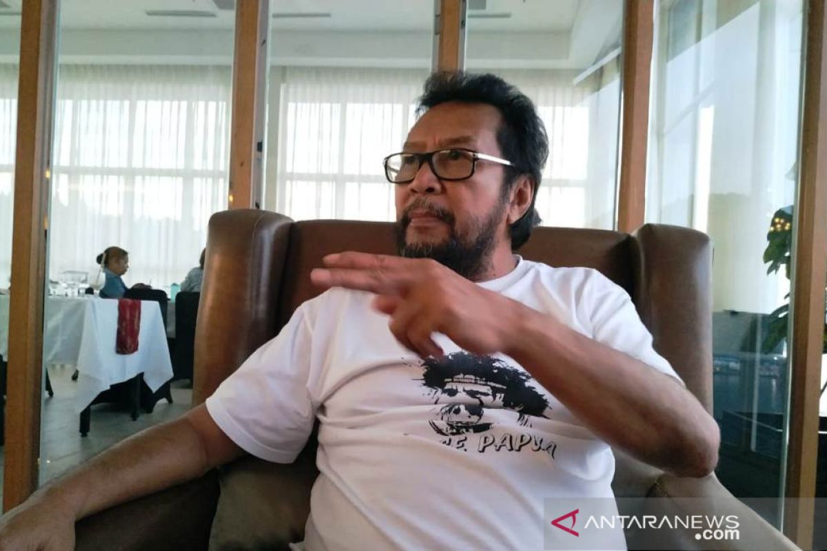 Yorrys Raweyai ajak kaum milenial Papua tidak golput saat pemilu