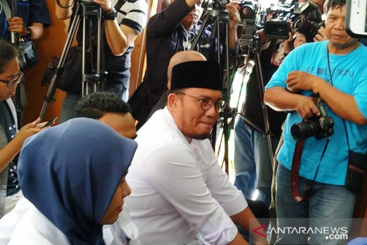 Dahnil Anzar keberatan disebut yang pertama sebarkan foto penganiayaan