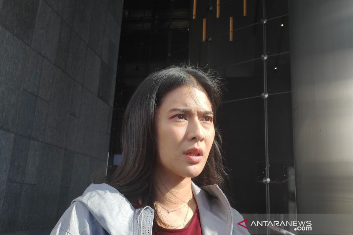 Dian Sastro curhat bedanya syuting dulu dan sekarang