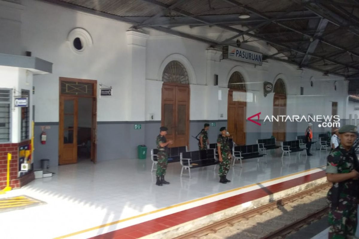 TNI bantu amankan lima stasiun Daop 9 Jember jelang pemilu