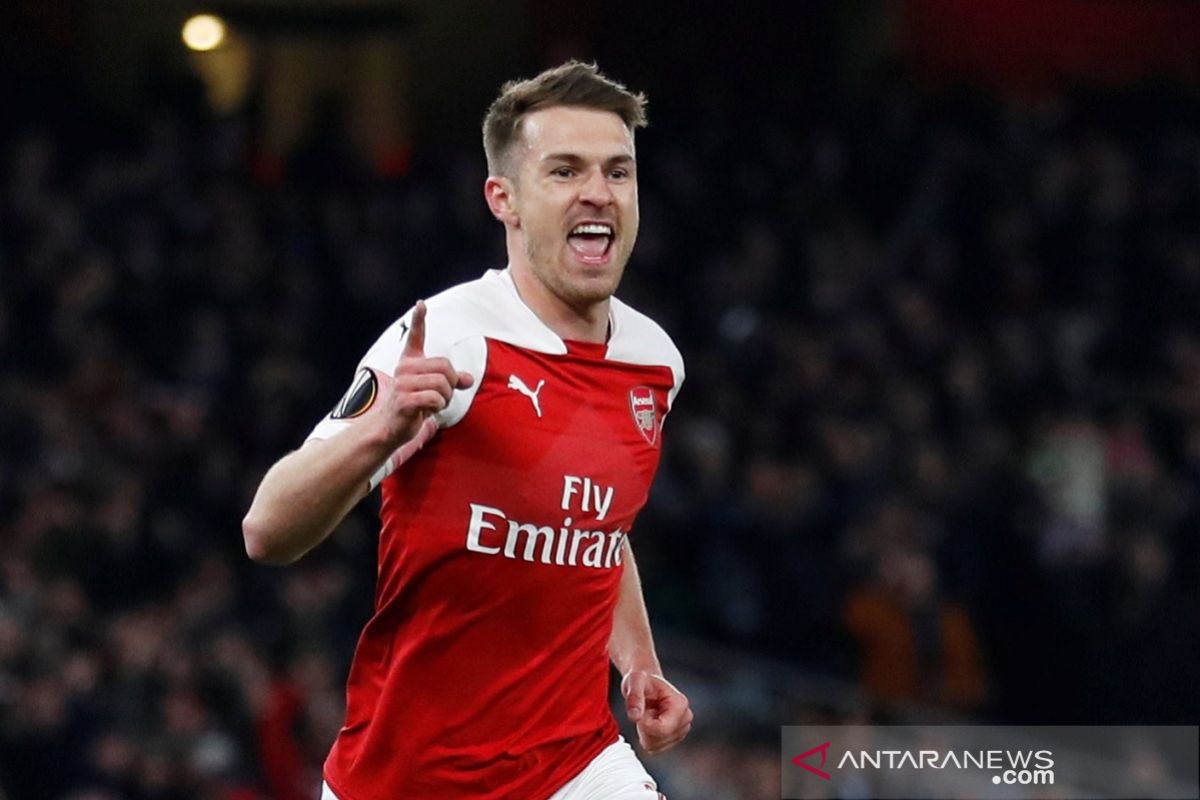 Ramsey antar Arsenal tundukkan Napoli 2-0