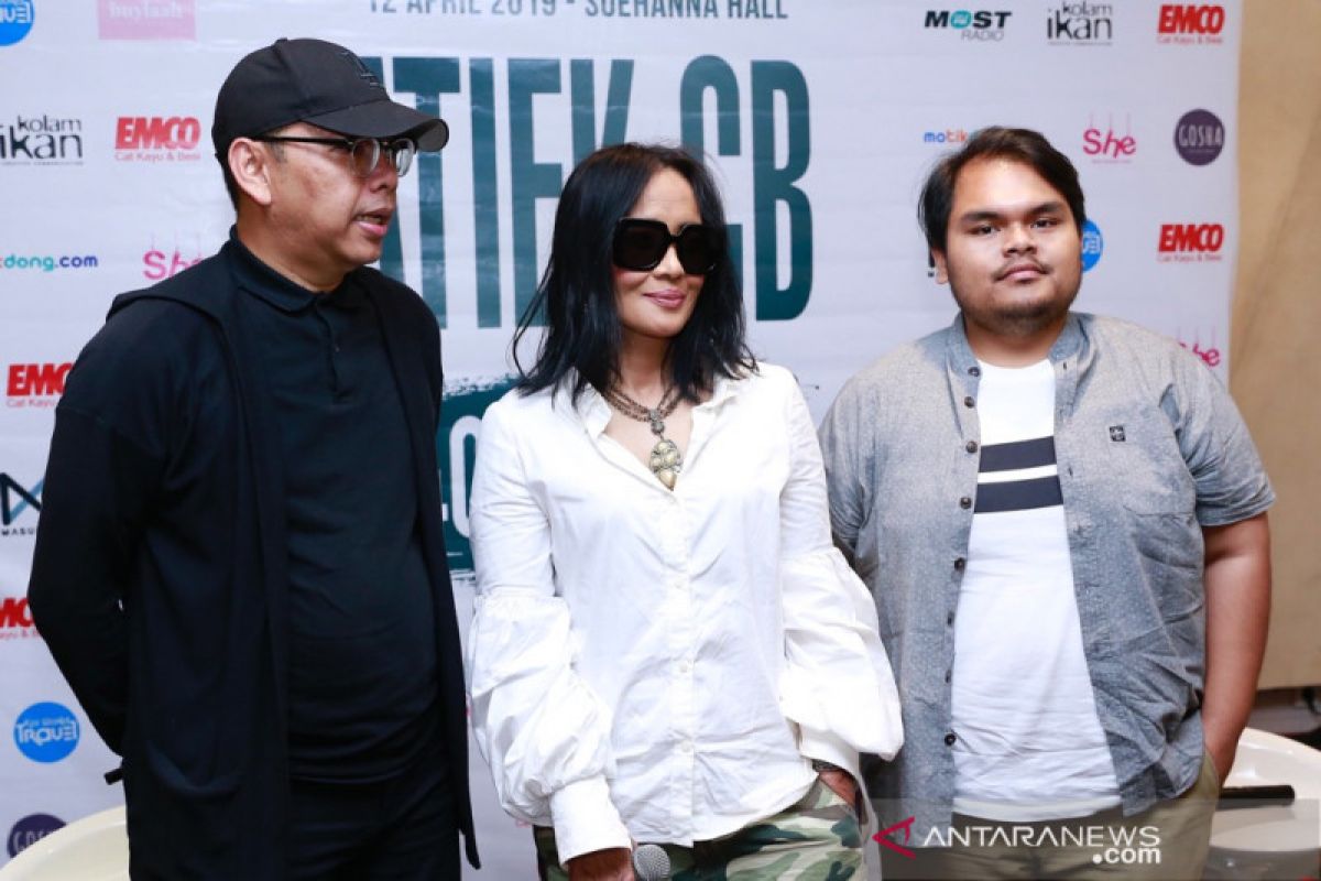 Atiek CB bikin konser "Meretas Jejak" 40 tahun berkarya