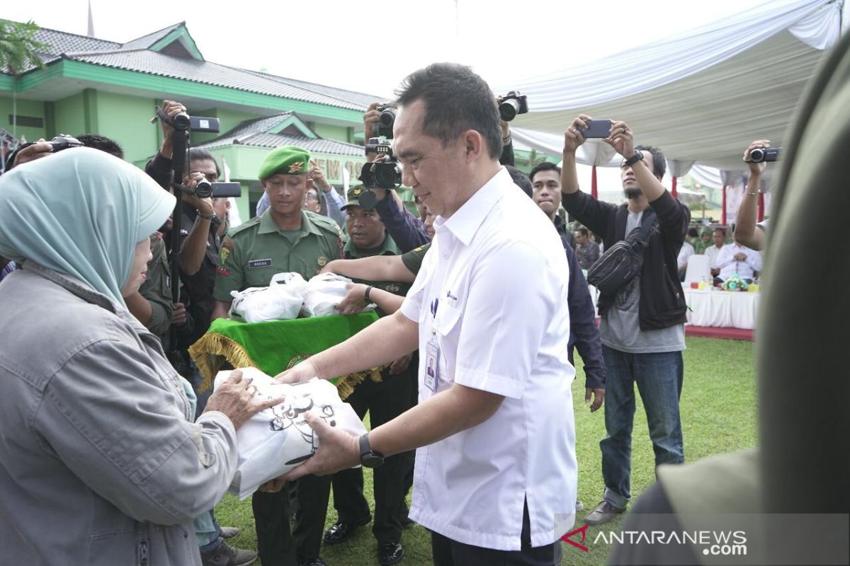 Pupuk Indonesia bagikan 6.000 paket pangan murah