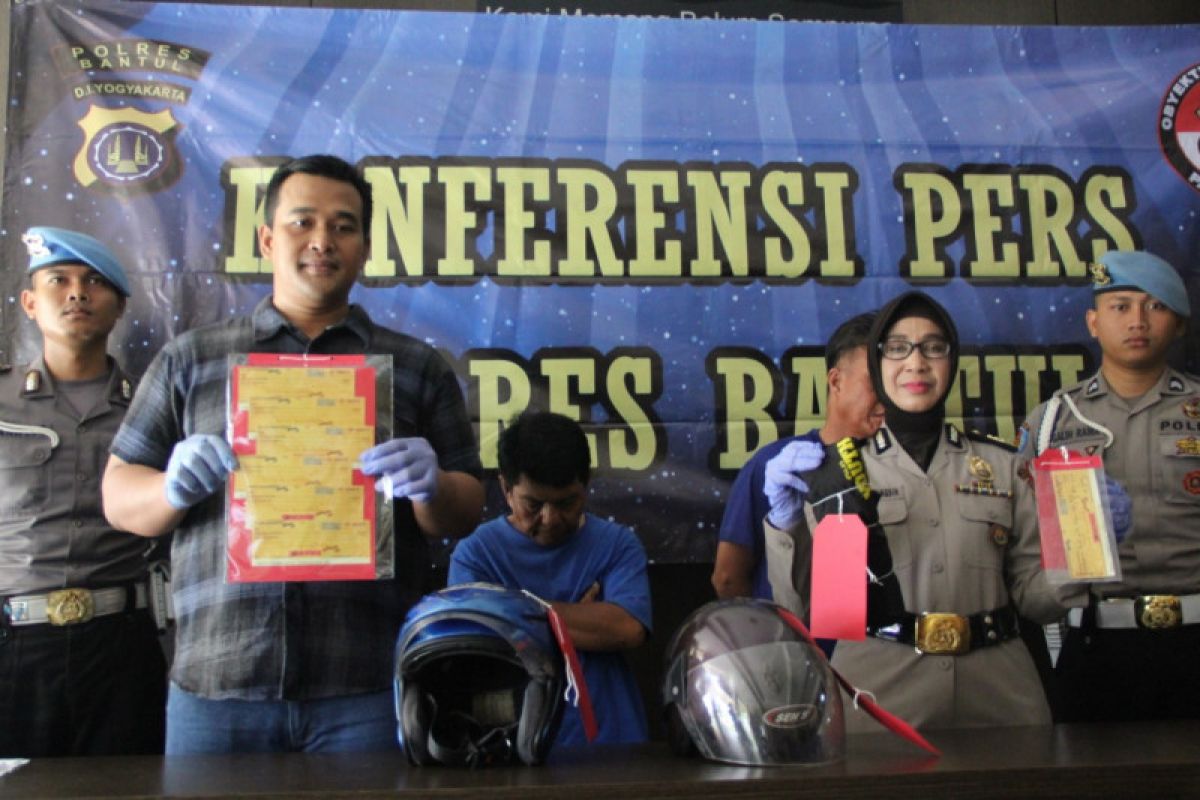 Polisi ringkus pelaku penipuan membeli ponsel gunakan cek palsu