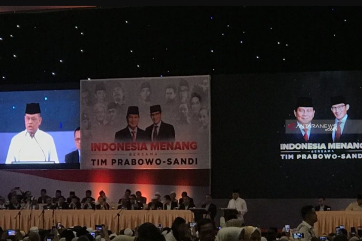 Prabowo Subianto perkenalkan Gatot Nurmantyo di barisan pendukungnya