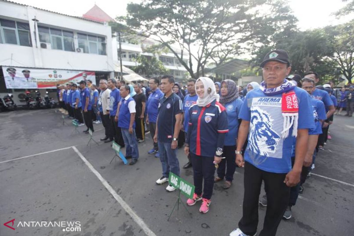 Sambut final Piala Presiden 2019, PNS di Malang beratribut Arema