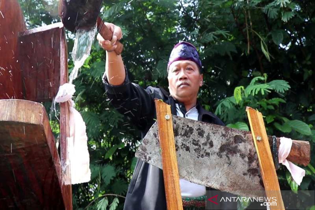 Petani Gunung Sumbing Jateng gelar tradisi Jamasan Srobong Gobang