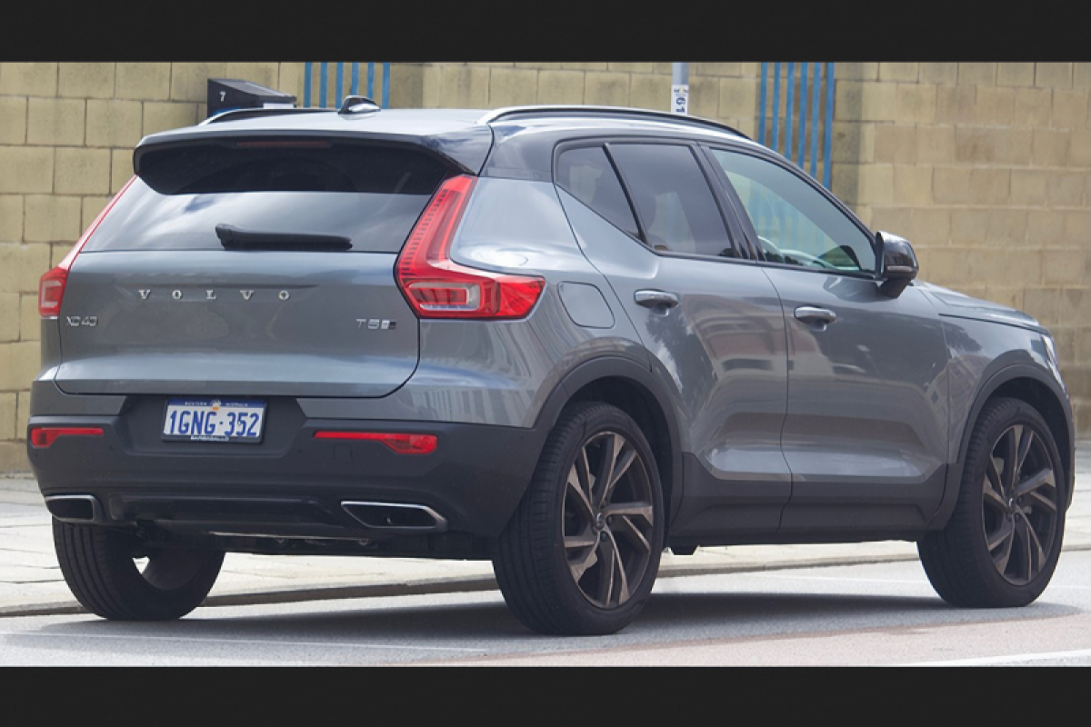 Volvo mulai produksi XC40 di China