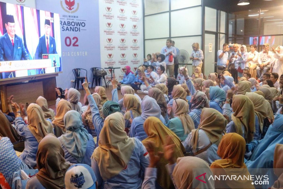 Ini pendapat emak-emak pendukung Prabowo-Sandi soal debat capres