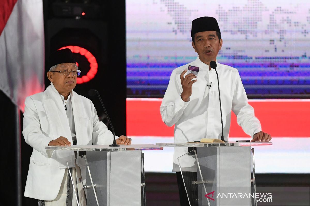 Jokowi katakan infrastruktur dan dana desa kunci pemerataan